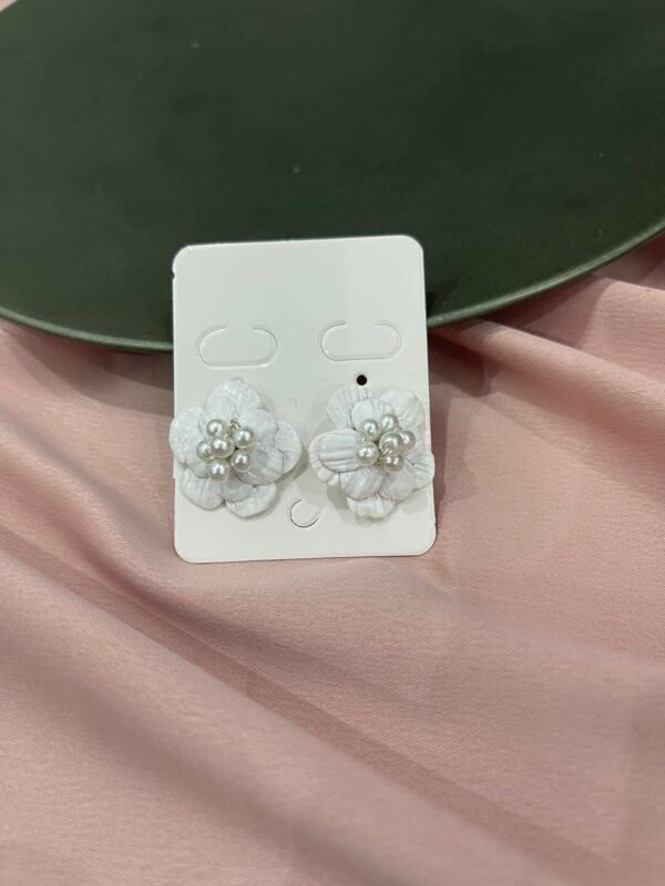 Single flower Earrings - Image 4