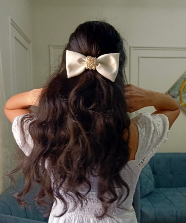 White satan hair bow