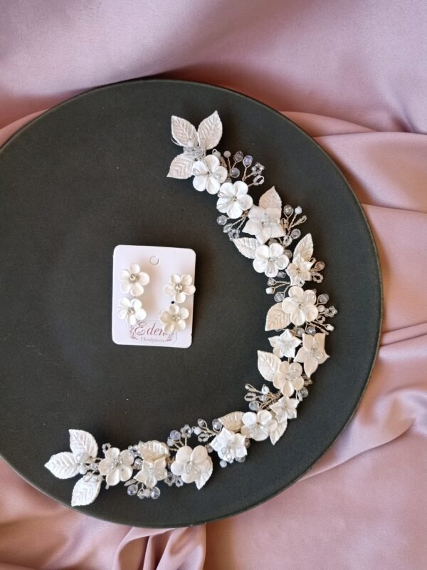 White Blossom wedding Headpiece - Image 6