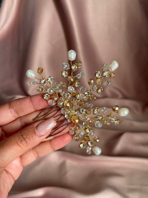 Pearl radiance wedding headpiece. - Image 3