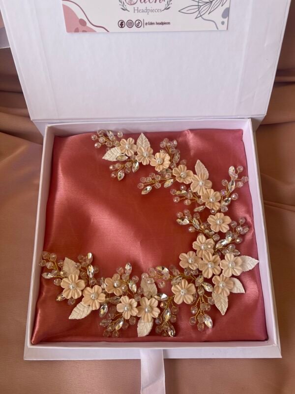 Elina floral bridal headpiece. - Image 4