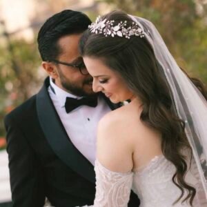 Floral bridal headpiece