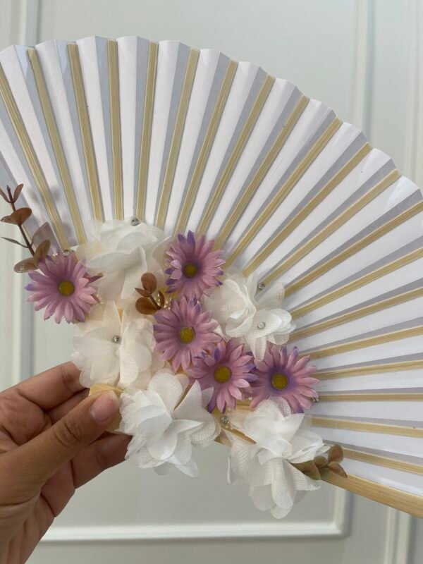 Lilac and white bridal fan - Image 2